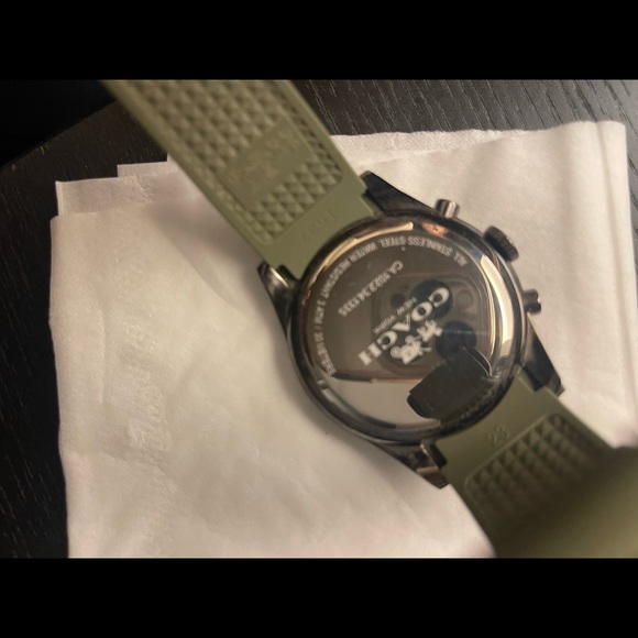 Mens olive Coach sports watch. - Picture 6 of 9